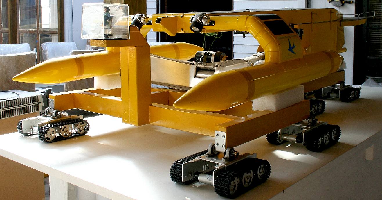 The world's largest amphibious vehicle: AmphiMax is a portable floating dockyard